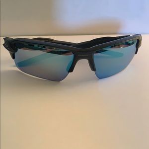 Oakley Flak 2.0 Men’s sunglasses